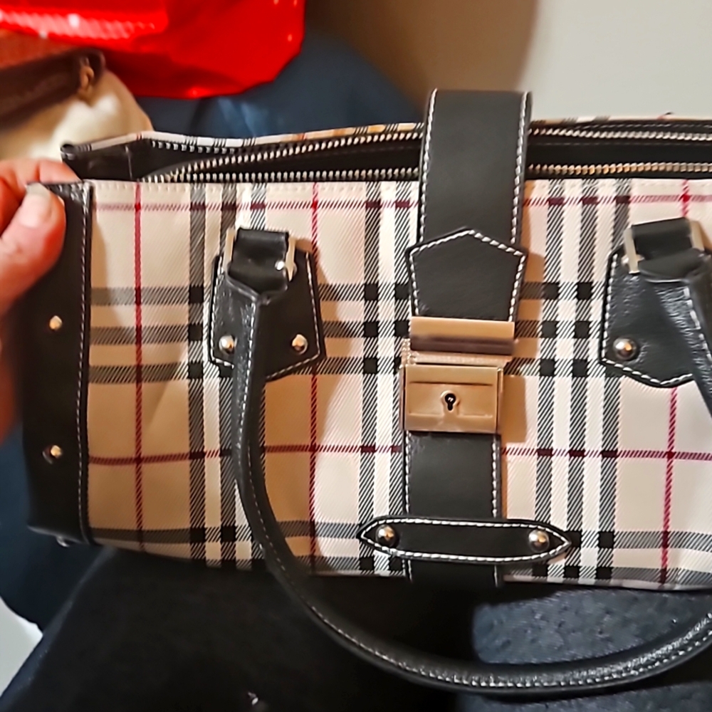 NovaChek Burberry